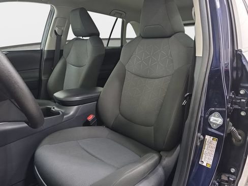 Certified 2025 Toyota RAV4 XLE AWD/4WD image 12