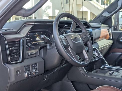 Used 2025 GMC Sierra 3500 Denali Ultimate image 12