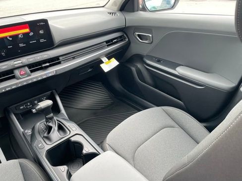 New 2025 Kia K4 LXS image 21