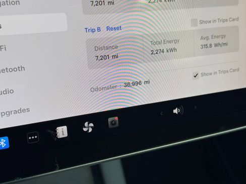Used 2022 Tesla Model Y Performance AWD/4WD image 65