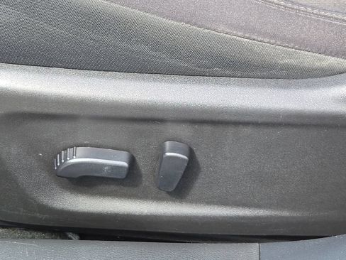 Used 2024 Nissan Altima 2.5 SV FWD image 16