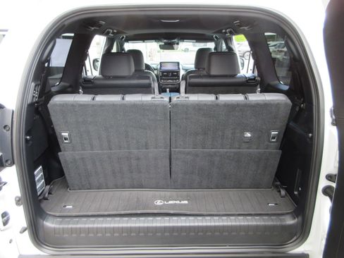 Used 2023 Lexus GX 460 Luxury w/ Sport Design Package AWD/4WD image 57