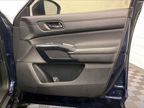 Certified 2024 Nissan Pathfinder SV image 20