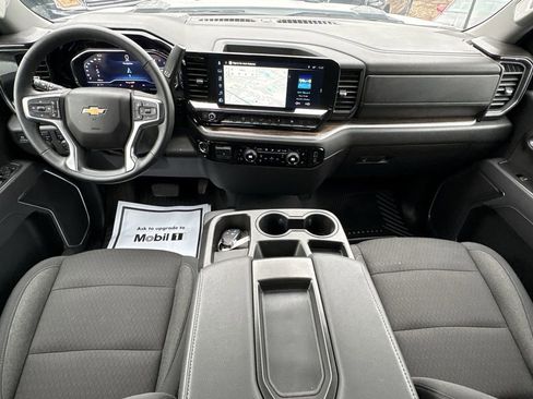 Used 2025 Chevrolet Silverado 2500 LT w/ Convenience Package image 23