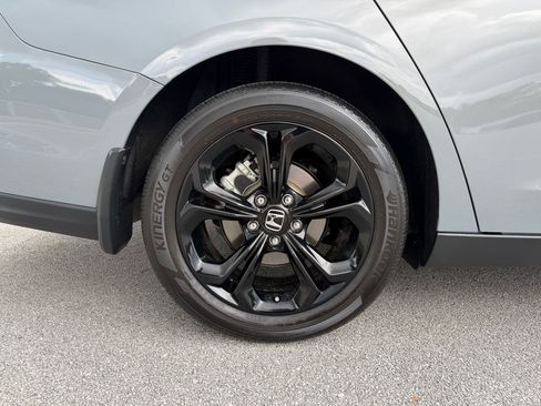 Used 2025 Honda Accord SE image 25