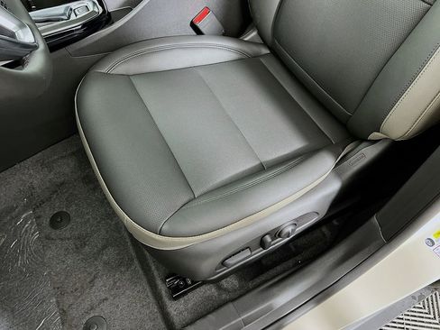 New 2026 Chevrolet Trax ACTIV w/ Driver Confidence Package image 18