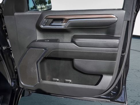 Used 2024 Chevrolet Silverado 1500 LT AWD/4WD image 30