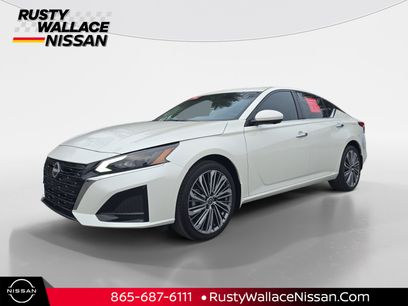 Certified 2025 Nissan Altima 2.5 SL