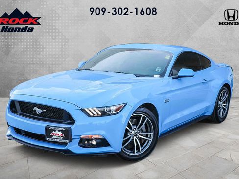 Used 2017 Ford Mustang GT RWD image 1