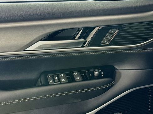 New 2026 Jeep Grand Wagoneer Limited AWD/4WD image 17