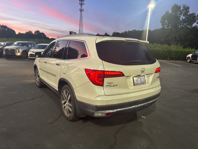 Used 2016 Honda Pilot Touring image 7