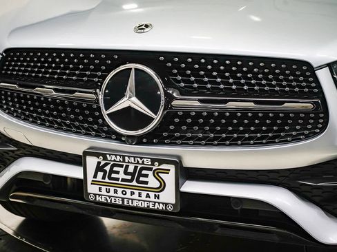 Used 2023 Mercedes-Benz GLC 300 4MATIC Coupe image 8