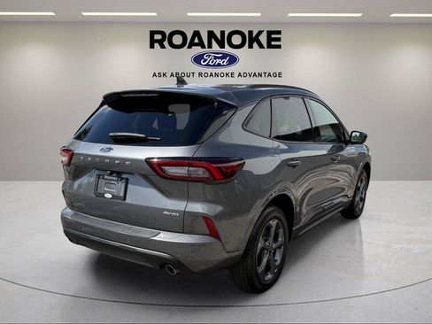 Used 2024 Ford Escape ST-Line w/ Tech Pack #1 AWD/4WD image 8