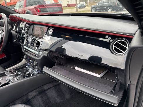 Used 2018 Rolls-Royce Dawn image 61