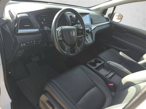 Used 2024 Honda Odyssey Touring image 10