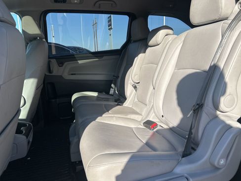 Used 2023 Honda Odyssey EX-L image 9