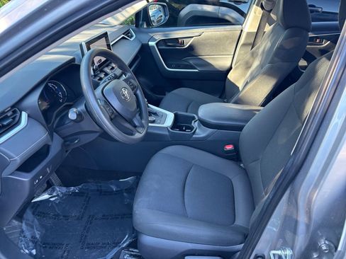Used 2025 Toyota RAV4 LE image 28