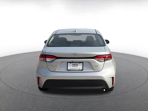 Used 2025 Toyota Corolla LE image 12