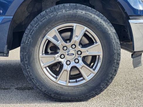 Used 2015 Ford F150 XLT w/ Equipment Group 301A Mid AWD/4WD image 11