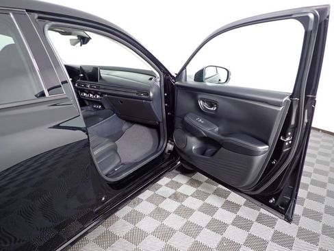 Used 2026 Honda HR-V EX-L image 32