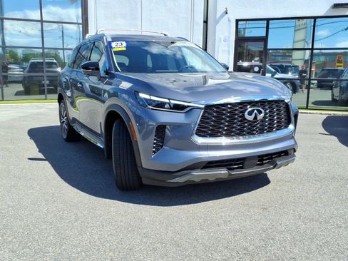 Certified 2023 INFINITI QX60 Sensory w/ Vision Package AWD/4WD image 3