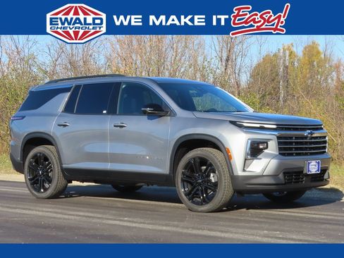 New 2026 Chevrolet Traverse LT w/ Enhanced Driving Package image 1