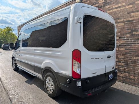 Used 2016 Ford Transit 350 XLT RWD image 4
