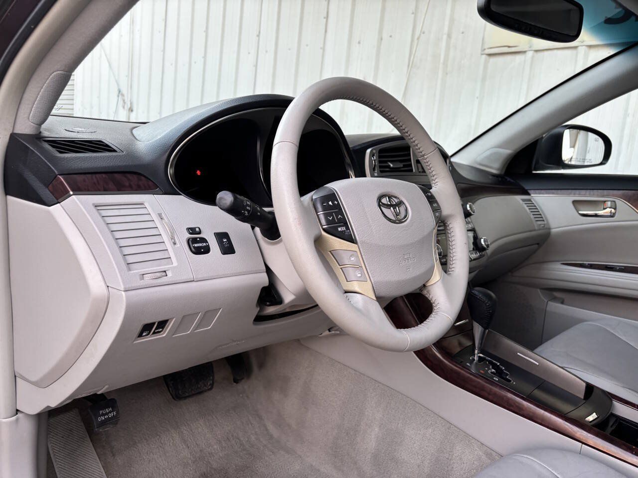 Used 2012 Toyota Avalon FWD image 13