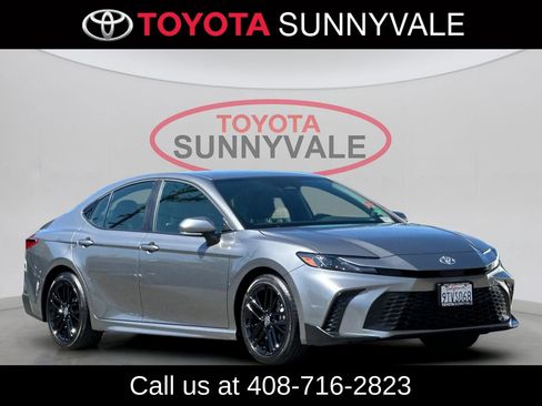 Certified 2025 Toyota Camry SE FWD image 11
