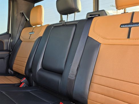 Used 2024 Ford F250 Platinum image 20