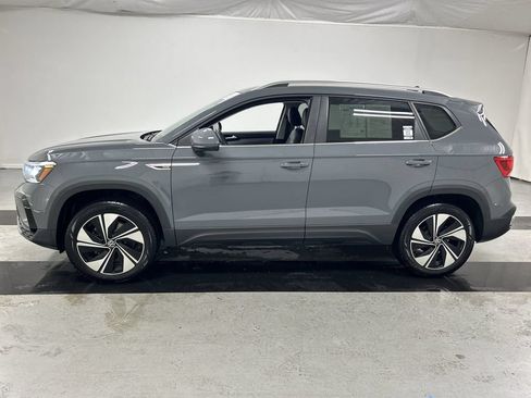 Certified 2023 Volkswagen Taos SE AWD/4WD image 6