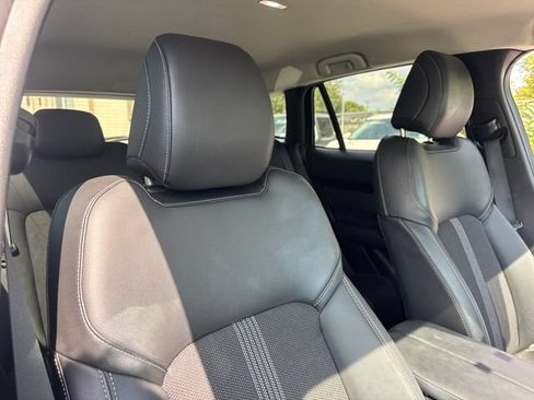Used 2025 MAZDA CX-50 AWD 2.5 S w/ Preferred Package image 24