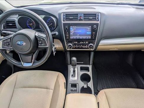 Used 2018 Subaru Outback 2.5i Premium image 18