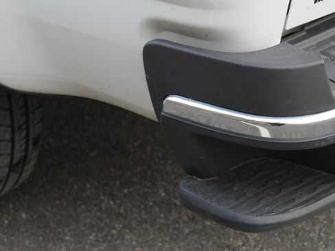 Used 2018 Chevrolet Colorado W/T image 35