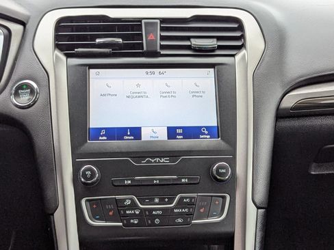 Used 2020 Ford Fusion SEL FWD image 13