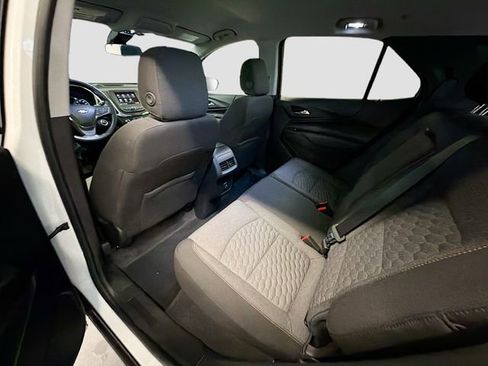 Used 2020 Chevrolet Equinox LT image 23