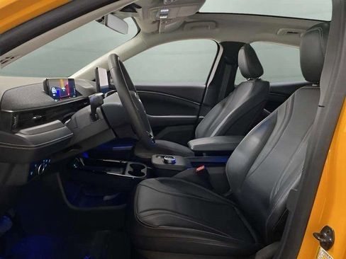 Used 2023 Ford Mustang Mach-E Premium image 22