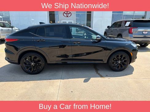 Used 2024 Buick Envista Sport Touring w/ Convenience I Package FWD image 4