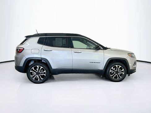 Used 2023 Jeep Compass Limited w/ Sun and Sound Group AWD/4WD image 10