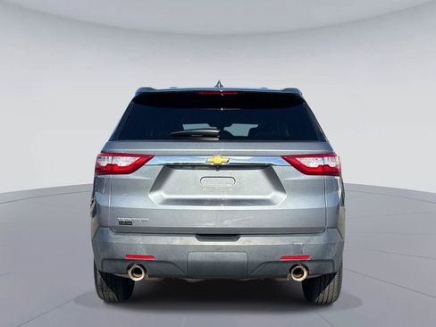 Used 2019 Chevrolet Traverse LS FWD image 4