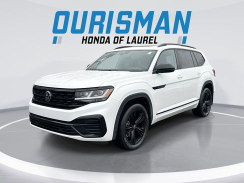 Used 2023 Volkswagen Atlas SEL R-Line image 1