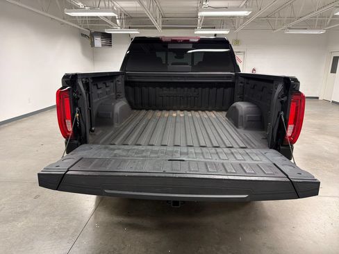 Used 2023 GMC Sierra 1500 AT4X w/ AT4X AEV Edition AWD/4WD image 18