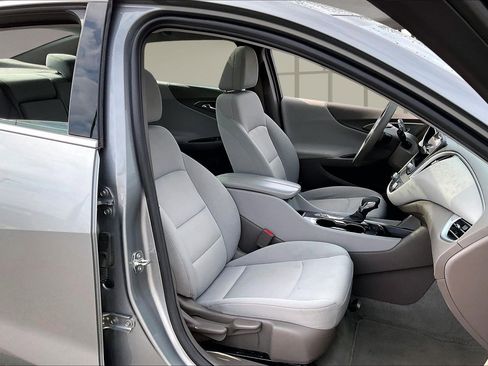 Used 2023 Chevrolet Malibu LT image 29
