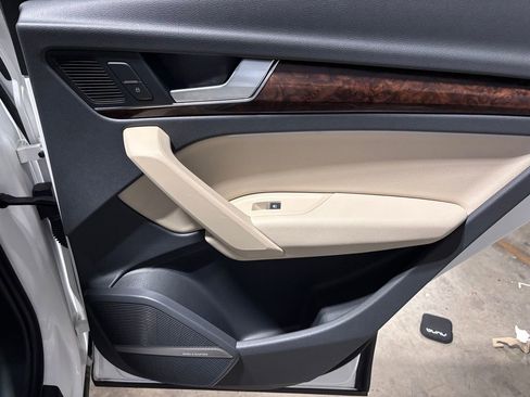 Used 2018 Audi Q5 2.0T Premium Plus w/ Premium Plus Package image 14