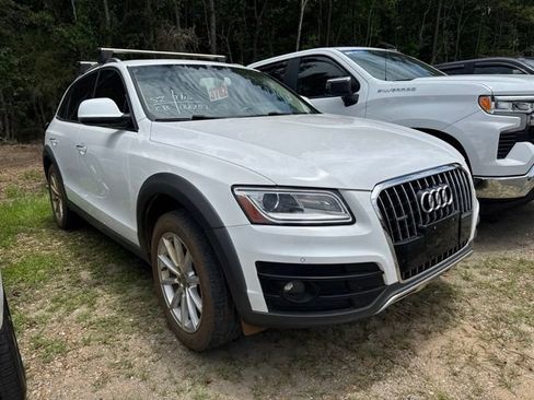 Used 2017 Audi Q5 2.0T Premium Plus w/ Technology Package AWD/4WD image 8