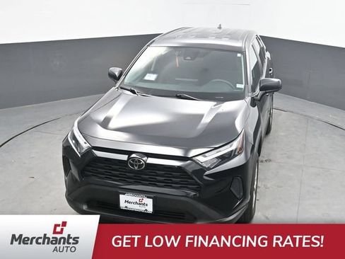 Used 2024 Toyota RAV4 LE AWD/4WD image 19