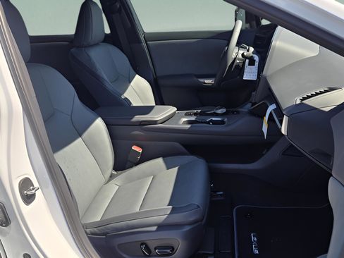New 2026 Lexus RZ 350e 2WD image 25