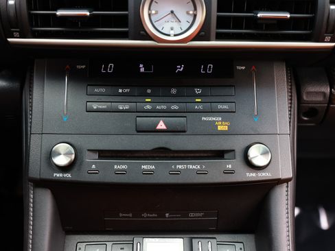 Used 2015 Lexus RC 350 AWD w/ Navigation System Package image 38
