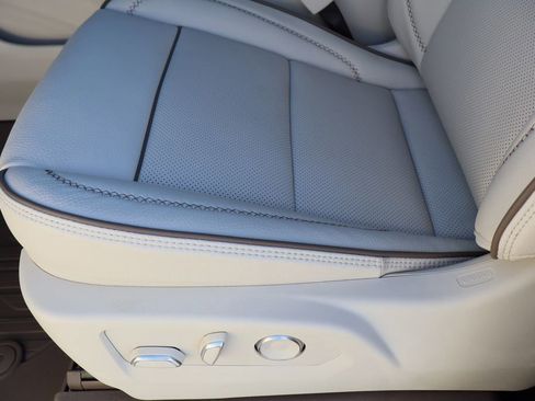 New 2026 GMC Yukon XL Denali w/ LPO, Floor Liner Package image 16