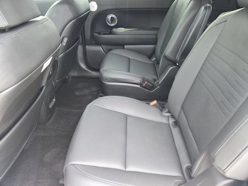 Certified 2026 Hyundai Palisade Limited AWD/4WD image 19